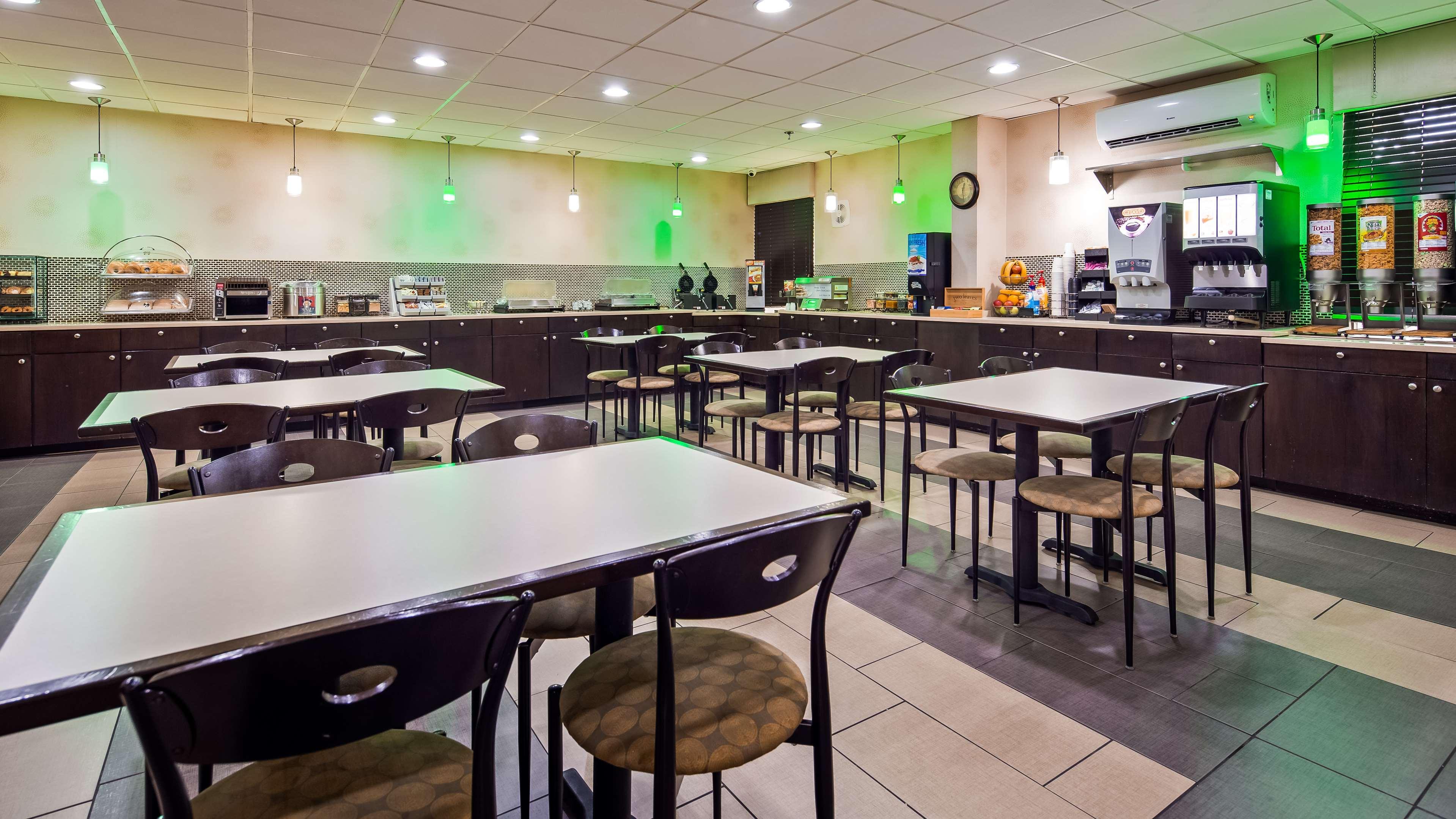 Best Western Plus Richmond Sandston Kültér fotó